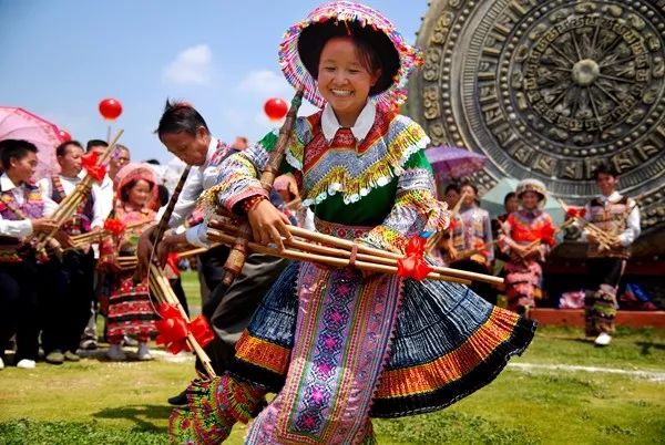 B(yng)ٵ dxǭݵķ|(zh)Ļza(chn)ҺJ{(dio)ʮģ​