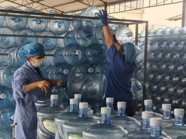 FwGɫ(sh)I(y)޹˾ һȮa(chn)ֵͻ1600fԪ ȫa(chn)I(y)ṩ͘I(y)λ3500(g)