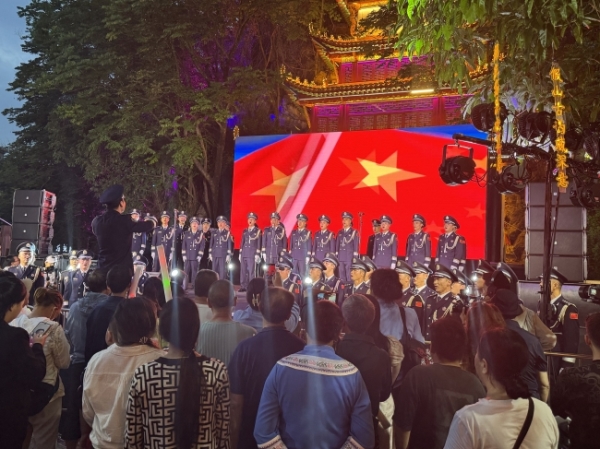 ֮(gu)(dng)T (zhun)}(l)(hu)ȼ鳪